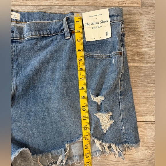 Abercrombie & Fitch~ Women’s The Mom Denim Distressed Shorts High Rise Size 24‎ - Picture 8 of 9